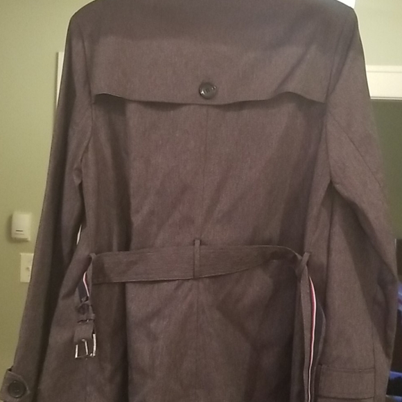 Coat - Picture 4 of 4